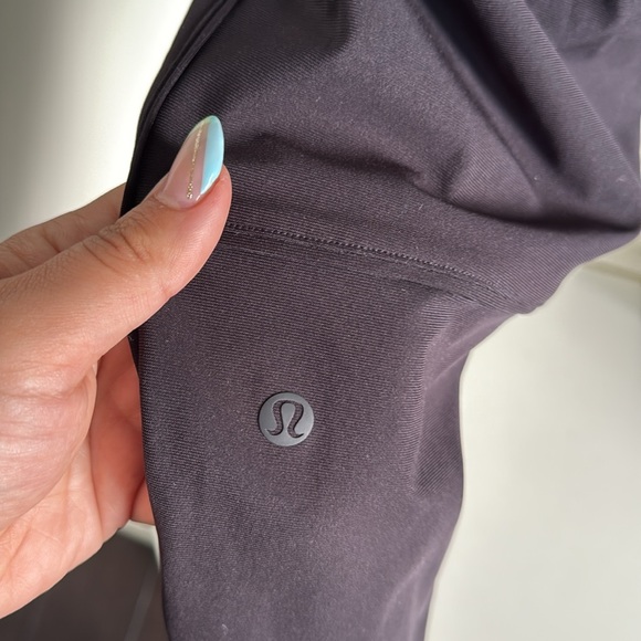 Lululemon Essential High-Rise Trouser Black - Picture 8 of 9